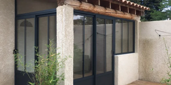 Votre sas d’entrée aluminium autour d’Avignon
