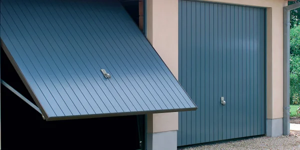 Votre projet de porte de garage avec TRIANGLES Menuiseries
