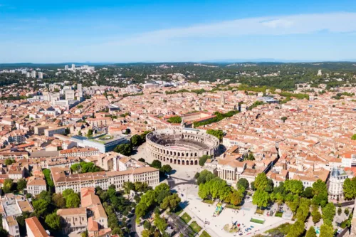 Nîmes