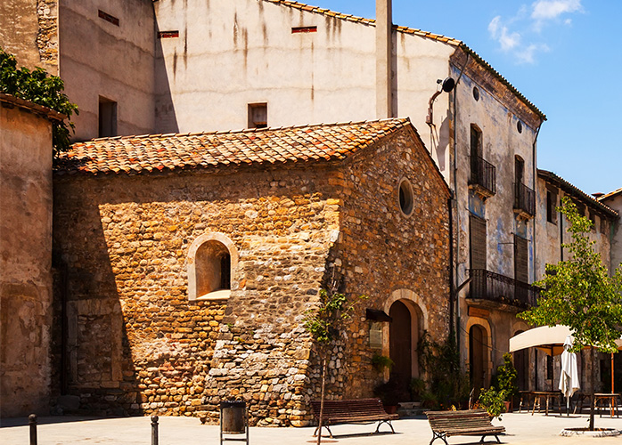 Maison en pierre du Thor – Rénovation de menuiseries Grau du Roi