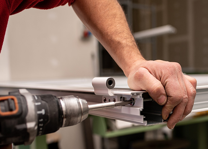 Fabrication et pose de menuiseries en PVC – Le Thor Grau du Roi